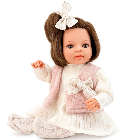 Laura Habladora Traje Blanco